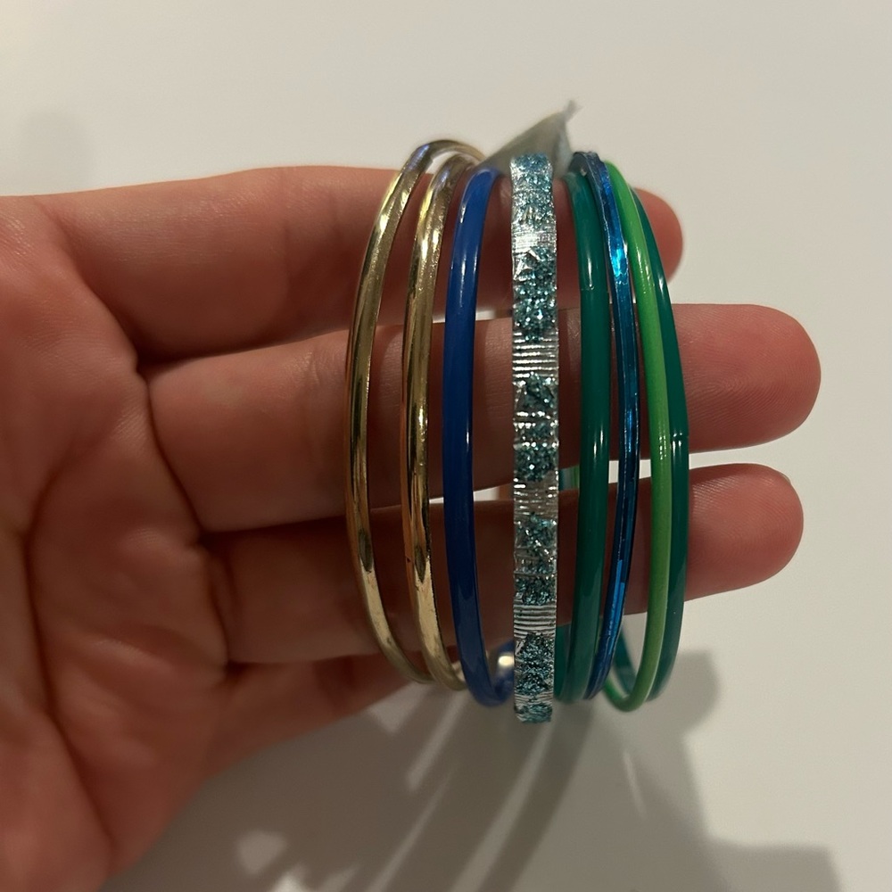 Elegant 8 Piece Gold and Blue Bangle Set